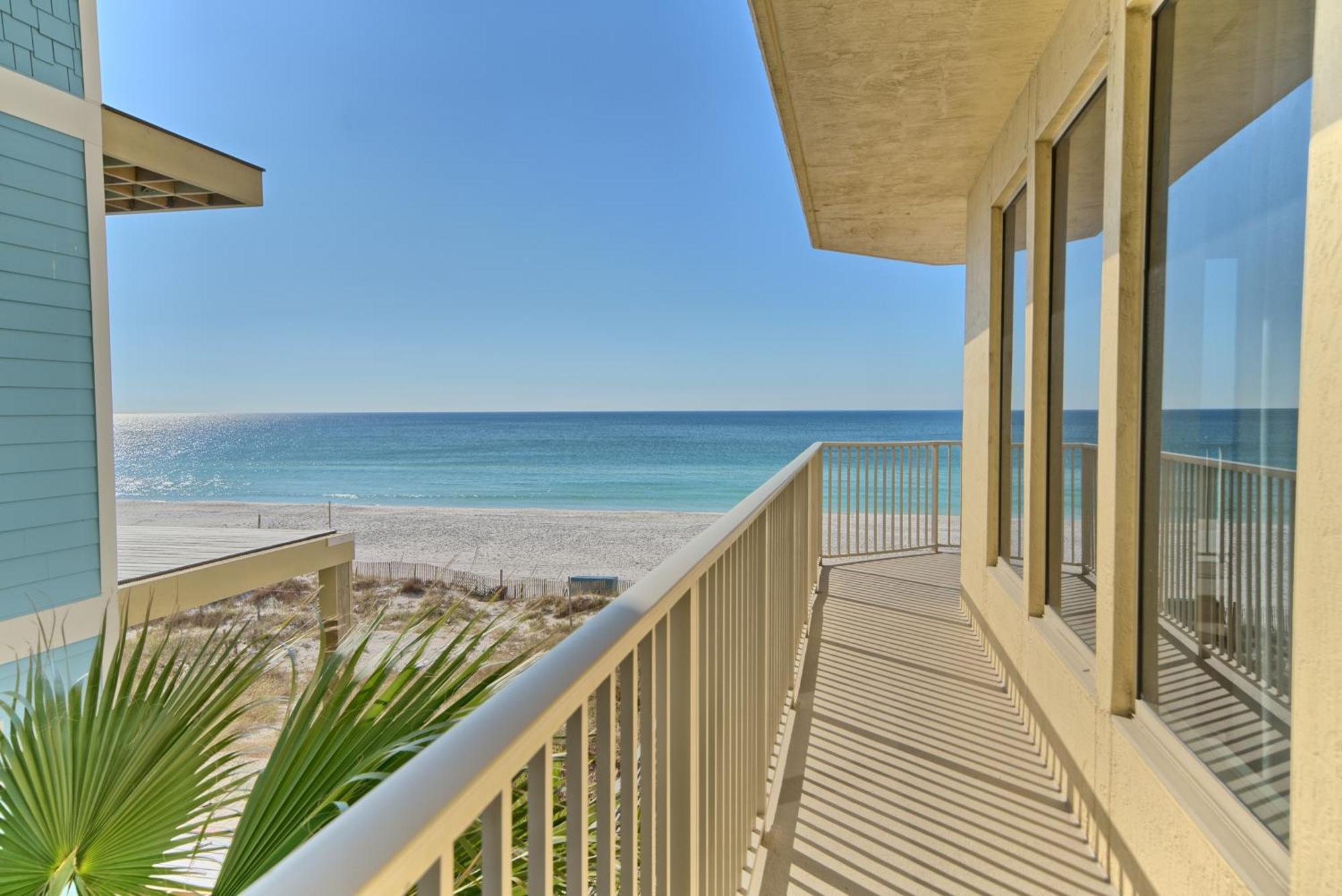 Apartment Oceanfront Retreat With Panoramic Views - 0301 *