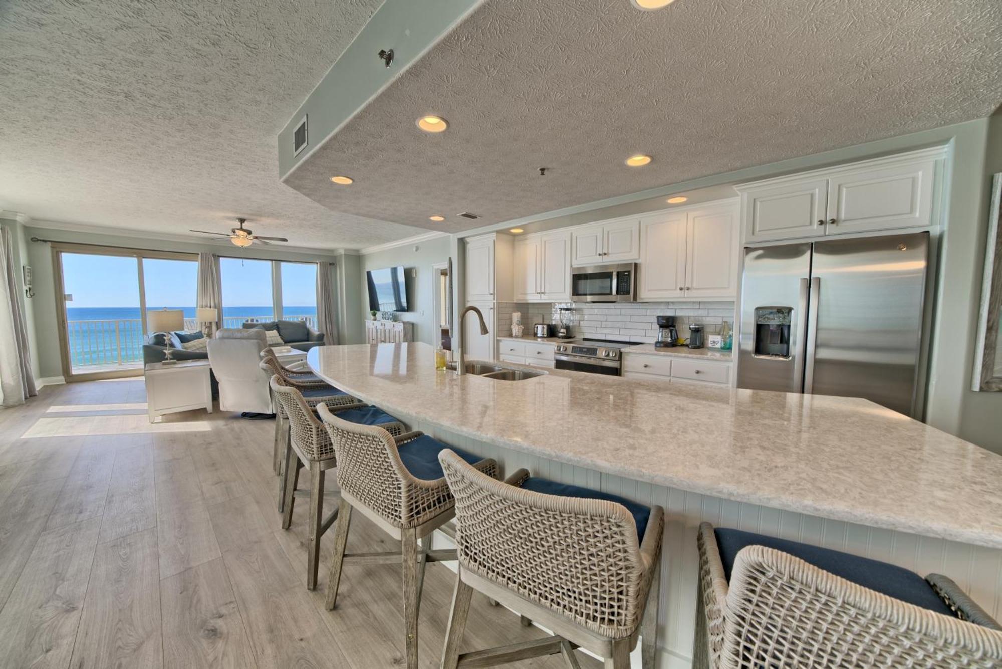 Oceanfront Retreat With Panoramic Views - 0301 Apartment *