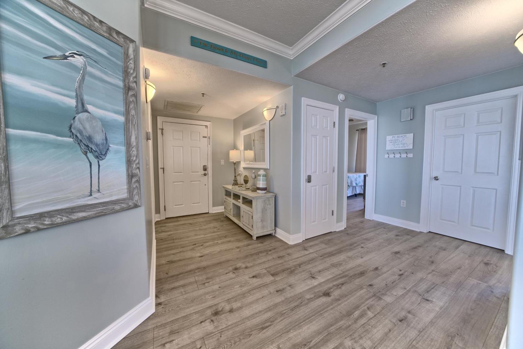 Oceanfront Retreat With Panoramic Views - 0301 Apartment